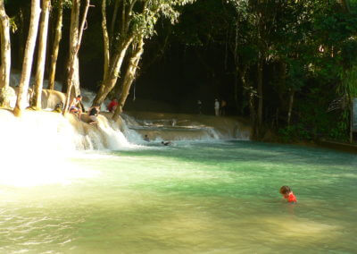 Nora mit Sohn in Laos